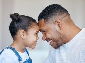 الأبوة الحاضرة.. كيف يشكل العلاقة بين الأب وابنته مستقبلها ونظرتها للعالم