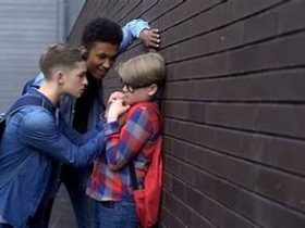 السلوك العنيف لدى الأطفال والمراهقين ..والحاجة إلى الفهم والتدخل المبكر