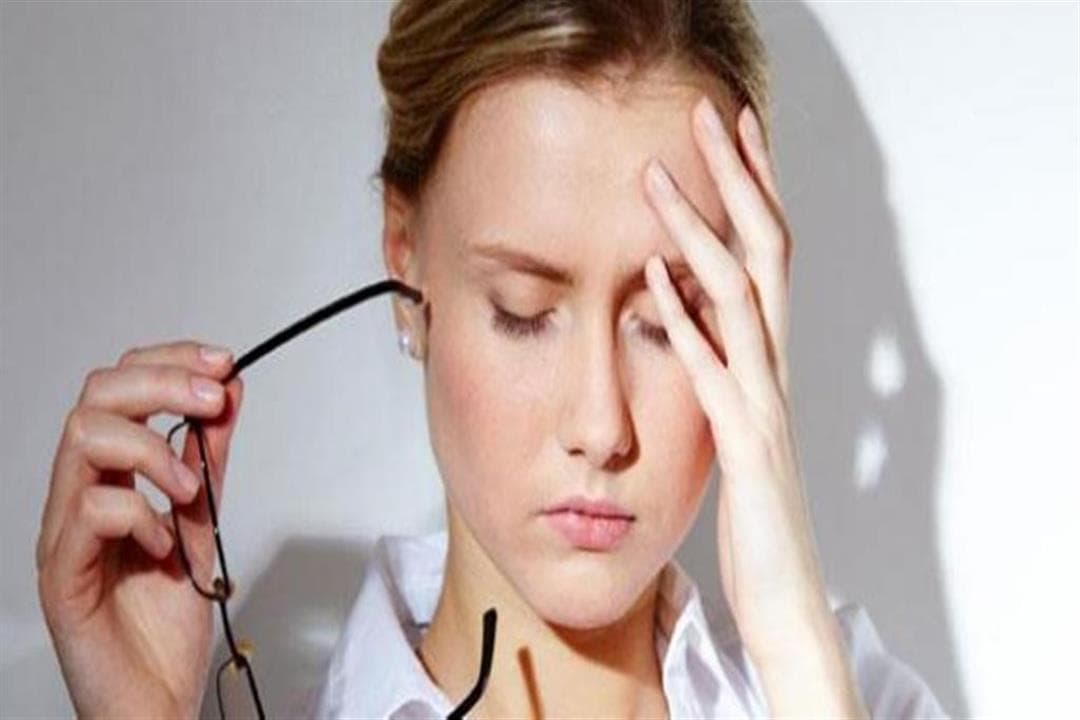 الدوخة عند الوقوف.. الأسباب، الأعراض، وطرق العلاج