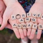 فن التواصل بين الزوجين.. خارطة طريق لتعزيز الحوار الصحي والأسري