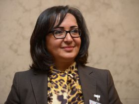 هدى الغصن.. أيقونة التغيير التي حطمت الحواجز في قطاع الطاقة السعودي