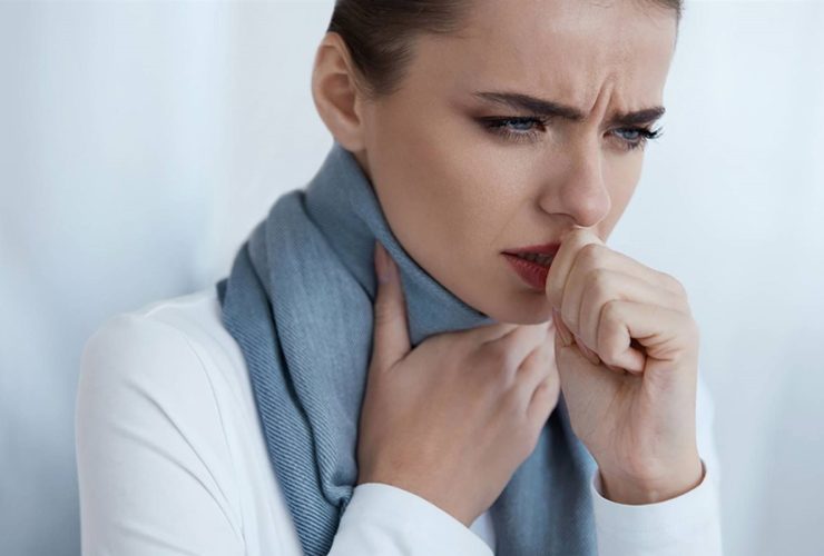 السعال الجاف.. الأسباب، العلاجات المنزلية، ومتى يجب استشارة الطبيب