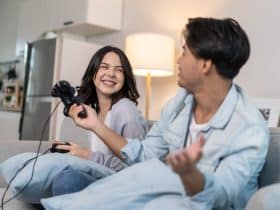 استراتيجيات ذكية للتعامل مع الزوج المدمن على الألعاب الإلكترونية