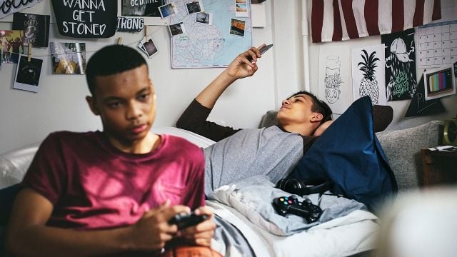 متى يصبح طفلك مستعدًا للمبيت في منزل صديقه؟ الفوائد والمخاطر