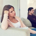 كيف تتجنبي فخ التعاسة الزوجية وتبني استقرارًا عاطفيًا؟