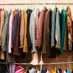 الملابس المستعملة.. بين التوفير والخطر الصحي