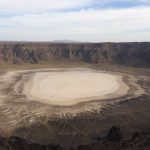 فوهة الوعبة.. لؤلؤة الصحراء الغامضة وأعجوبة الطبيعة السعودية