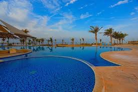 شرما تبوك.. وجهة سياحية ساحرة بين البحر والجبال