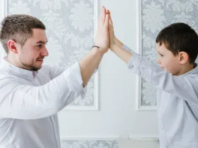 كيف نربي أبناءنا ليصبحوا رجالًا يتحملون المسؤولية؟