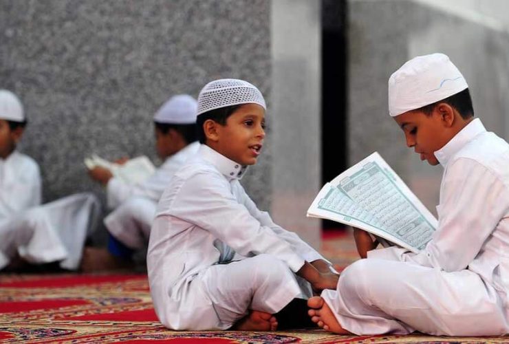 القُرآن الكريم.. مأدبة الله ونور القلوب كيف نغرس حبه في نفوس أبنائنا؟
