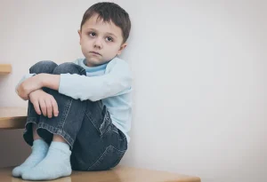 السمات المبكرة للتوحد عند الأطفال: دليل للآباء