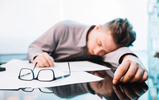 كيف تتجنب أعراض الإرهاق أثناء الصيام؟ نصائح عملية للصائمين