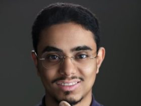 عبد الله السبع.. خبير تقني سعودي يحقق شهرة واسعة عبر المنصات الرقمية