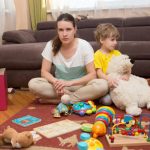 كيف تتعامل مع الطفل العنيد والفوضوي.. نصائح عملية من التربية الإسلامية والعملية