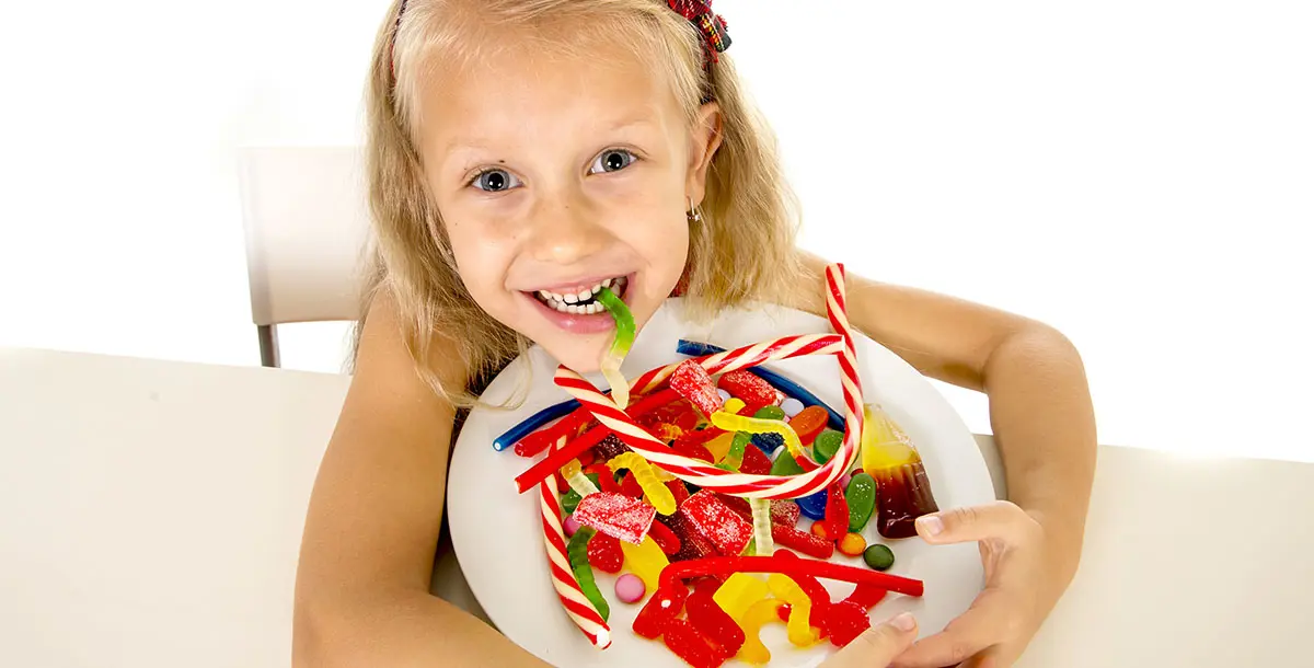 بين التربية والصحة: خطر ربط الطعام بالمكافآت والعقوبات