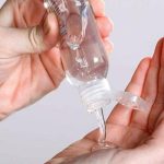 فخ النظافة المطلقة.. كيف يغتال الإفراط في التعقيم مناعتنا؟