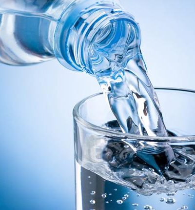 المياه المعدنية.. فوائد صحية متعددة تعزز الهضم وتقوي العظام