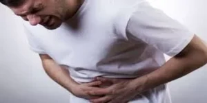 القولون العصبي.. اضطراب شائع بين الألم الجسدي والتأثيرات النفسية