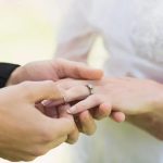 مواكب الأعراس.".لماذا يخشى شبابنا "ليلة العمر"؟