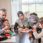 جسور المعرفة.. فن تبادل الخبرات في رعاية الأطفال وتحديات التربية الحديثة