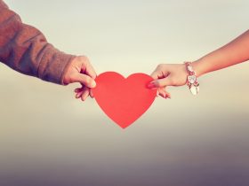 الحب تحت مقصلة التقاليد.. هل ما زلنا نجرؤ على الاختيار؟