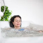 العلاج بالتبريد.. ثورة "التجميد" في عالم الطب والتجميل