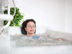 العلاج بالتبريد.. ثورة "التجميد" في عالم الطب والتجميل