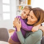 تأنيب الضمير الأمومي.. كيف تتصالحين مع ذاتك في رحلة الأمومة؟