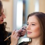 هوس الجمال .. صالونات التجميل حين تتحول إلى حقول تجارب فاشلة