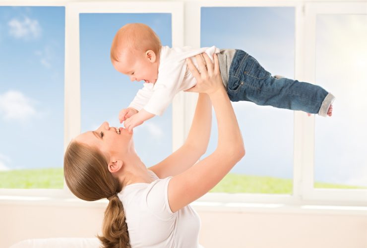 متلازمة هز الرضيع.. خطر صامت يهدد حياة الأطفال