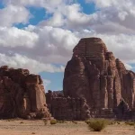 هضبة حسمى.. صحراء سعودية تختزن التاريخ والطبيعة في قلب تبوك