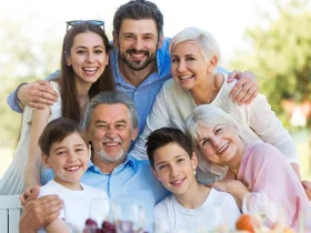 كيف نعلم الأطفال صلة الرحم في العيد؟.. دور الأسرة في غرس القيم الاجتماعية