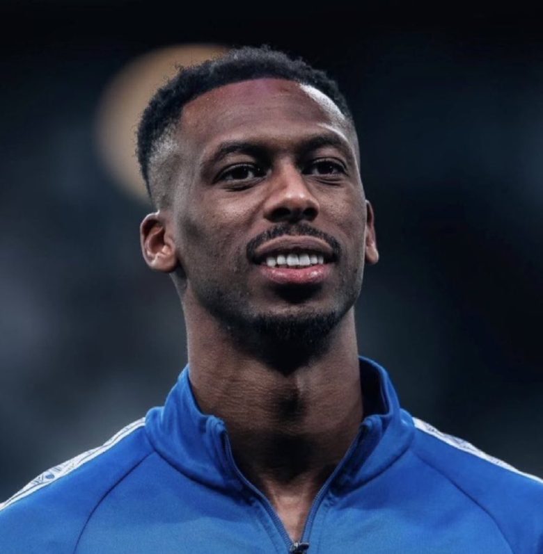 «محمد كنو».. لاعب الوسط الذي فرض اسمه في الكرة السعودية