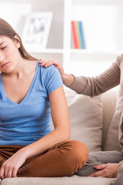 وقاحة المراهق.. صرخة استقلال أم سوء تربية؟ وكيف تتدخل؟