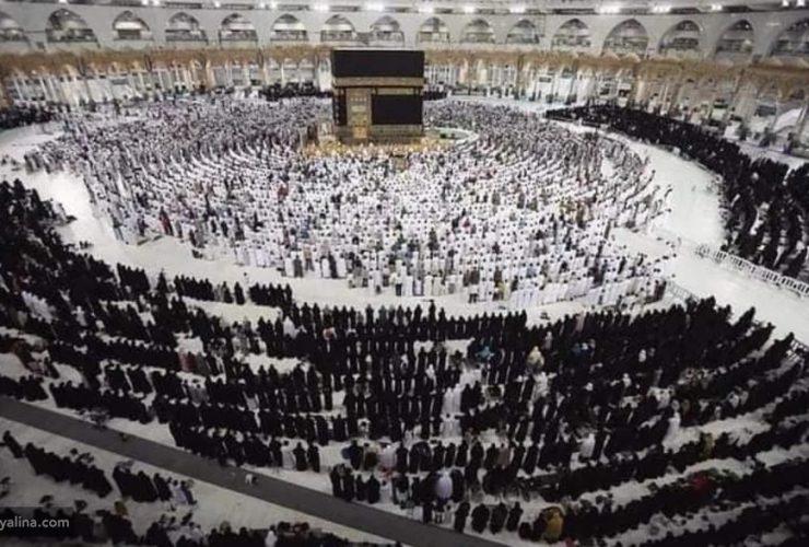 يوم الخليف والقيس".. كيف تحيي نساء مكة صحن الحرم في غياب الحجيج؟