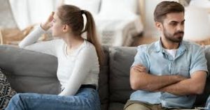 بين الخلاف والتفاهم.. أسرار استقرار الحياة الزوجية