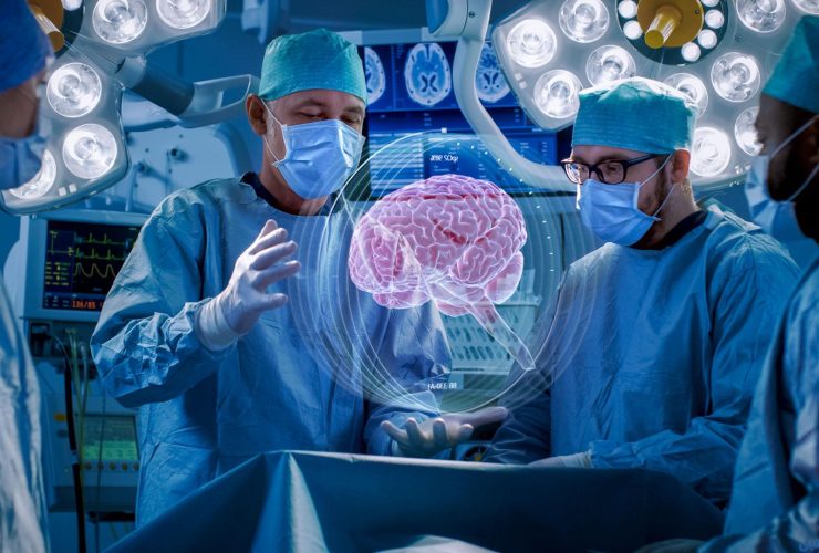 دور التكنولوجيا في تطوير الرعاية الصحية.. 8 فوائد غيرت مستقبل الطب