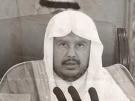 معالي الشيخ الدكتور عبد الله آل الشيخ.. مسيرة حافلة بين القضاء، والتشريع، والعمل الأكاديمي