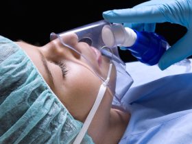 طب التخدير.. تخصص طبي دقيق يرتبط بسلامة المرضى قبل العمليات وأثناءها وبعدها
