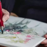 الرسم وسيلة فعالة لتخفيف القلق والتوتر.. كيف يساعد الفن في تحسين الصحة النفسية؟