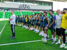 يستعد المنتخب السعودي لخوض أولى مبارياته في بطولة كأس العالم 2026 عندما يواجه نظيره الأوروغواياني ضمن منافسات الجولة الافتتاحية للمج