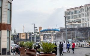 المدينة العالية في أبها.. وجهة سياحية تجمع بين الطبيعة والترفيه والإقامة الفاخرة