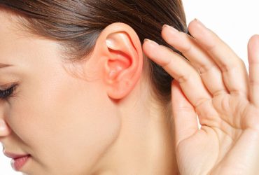 مخاطر تسببها الأصوات العالية على العصب السمعي ..ما هى؟
