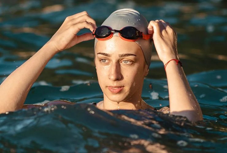 رياضة السباحة.. منافعها الصحية وتوجيهات السلامة العامة