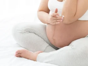 الإكزيما أثناء الحمل.. لماذا تظهر وكيف يمكن التعامل معها بأمان؟