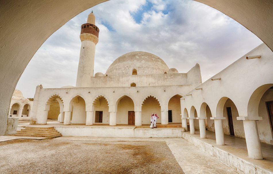 مسجد جواثا التاريخي.. منارة فجر الإسلام وثاني جمعة في التاريخ