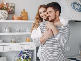 كيف تحمين علاقتك الزوجية من فخ المقارنة بأزواج السوشيال ميديا؟