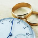 عزوف أم تأجيل؟ قراءة في الدوافع الاجتماعية لارتفاع سن الزواج