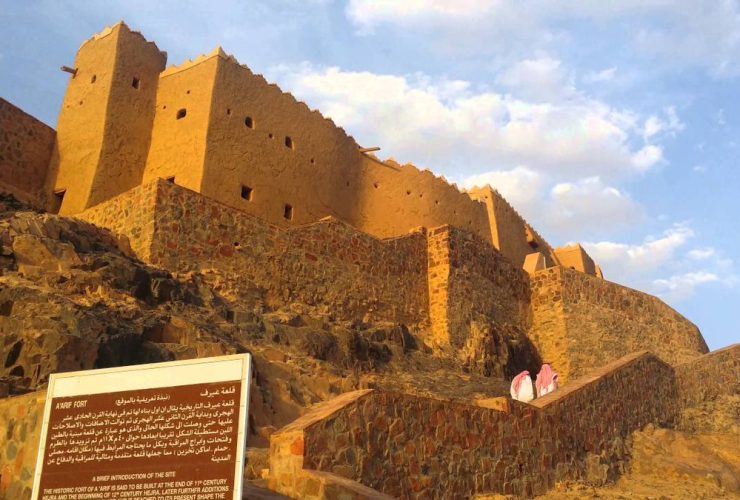 جبل أم سنمان.. سجل حضاري مفتوح على صخور حائل