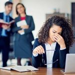 المرأة العاملة.. الموازنة الصعبة وصراع الواجبات